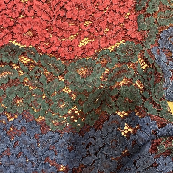 The Sandro Paris lace top size 4-6 great condition - Picture 3 of 4